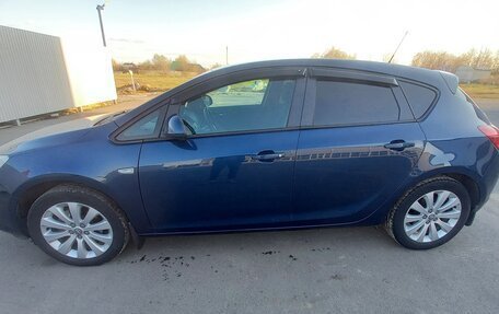 Opel Astra J, 2011 год, 710 000 рублей, 10 фотография