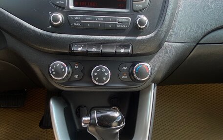 KIA cee'd III, 2015 год, 1 050 000 рублей, 31 фотография