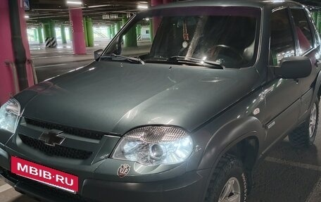 Chevrolet Niva I рестайлинг, 2011 год, 500 000 рублей, 3 фотография