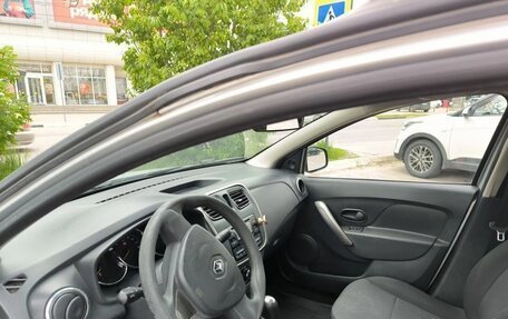 Renault Logan II, 2016 год, 550 000 рублей, 7 фотография