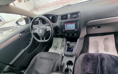Volkswagen Jetta VI, 2015 год, 900 000 рублей, 12 фотография