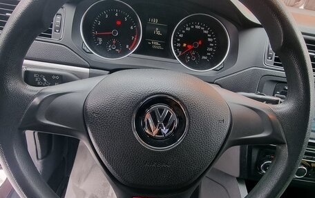 Volkswagen Jetta VI, 2015 год, 900 000 рублей, 13 фотография