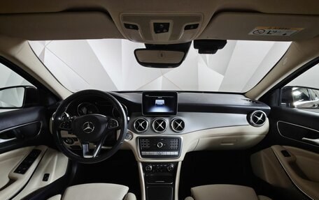 Mercedes-Benz GLA, 2018 год, 2 755 000 рублей, 14 фотография