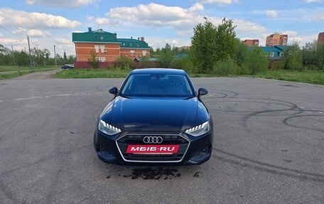 Audi A4, 2020 год, 2 800 000 рублей, 2 фотография