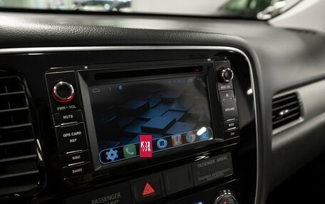Mitsubishi Outlander III рестайлинг 3, 2016 год, 1 590 000 рублей, 18 фотография