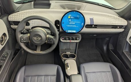 MINI Cabrio, 2024 год, 5 990 000 рублей, 13 фотография