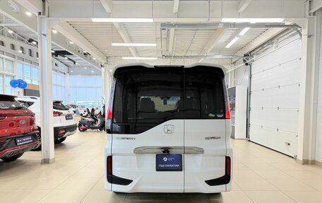 Honda Stepwgn IV, 2017 год, 2 299 900 рублей, 5 фотография