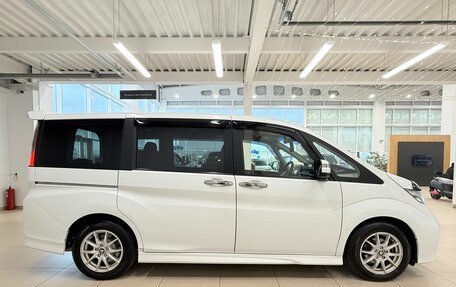 Honda Stepwgn IV, 2017 год, 2 299 900 рублей, 7 фотография