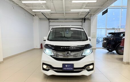 Honda Stepwgn IV, 2017 год, 2 299 900 рублей, 9 фотография