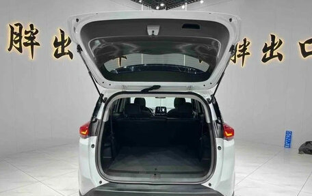 Chevrolet Orlando, 2022 год, 1 320 000 рублей, 5 фотография