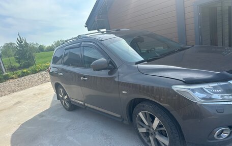 Nissan Pathfinder, 2015 год, 2 000 000 рублей, 2 фотография