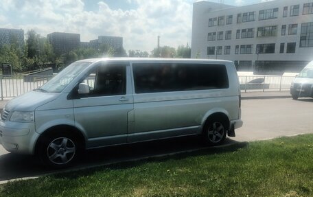 Volkswagen Caravelle T5, 2006 год, 1 150 000 рублей, 2 фотография