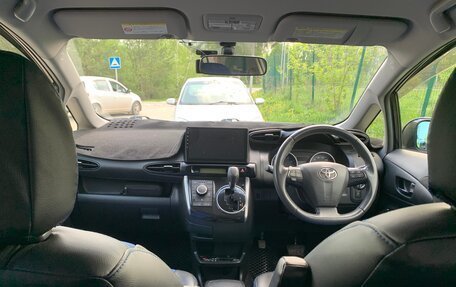 Toyota Wish II, 2012 год, 1 500 000 рублей, 13 фотография