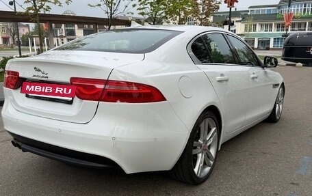 Jaguar XE I рестайлинг, 2015 год, 1 600 000 рублей, 4 фотография