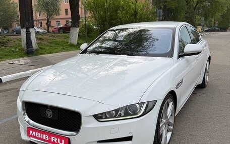 Jaguar XE I рестайлинг, 2015 год, 1 600 000 рублей, 8 фотография