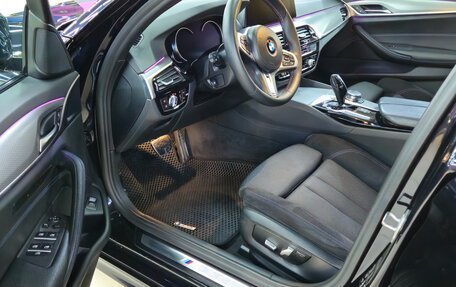 BMW 5 серия, 2017 год, 3 200 000 рублей, 6 фотография
