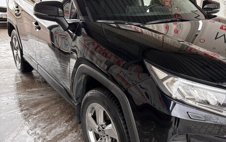 Toyota RAV4, 2018 год, 3 200 000 рублей, 9 фотография