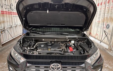 Toyota RAV4, 2018 год, 3 200 000 рублей, 11 фотография