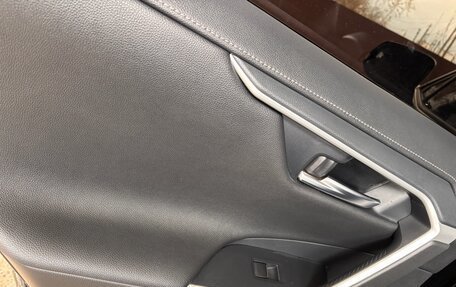 Toyota RAV4, 2018 год, 3 200 000 рублей, 16 фотография