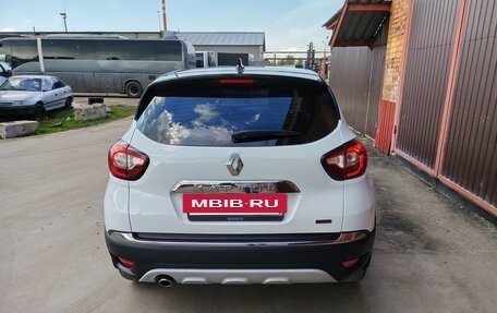 Renault Kaptur I рестайлинг, 2021 год, 1 950 000 рублей, 6 фотография