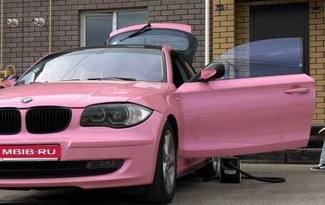 BMW 1 серия, 2010 год, 850 000 рублей, 2 фотография