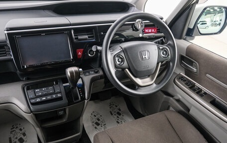Honda Stepwgn IV, 2015 год, 1 749 000 рублей, 10 фотография