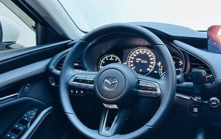 Mazda 3, 2025 год, 1 900 000 рублей, 12 фотография