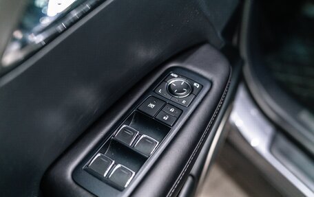 Lexus RX IV рестайлинг, 2019 год, 5 699 000 рублей, 8 фотография