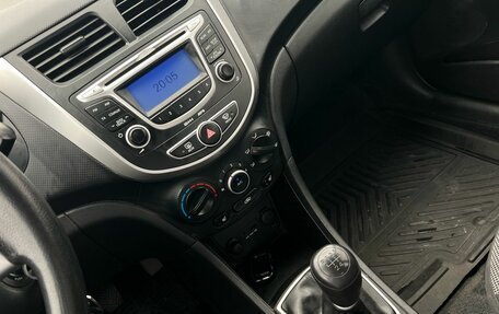 Hyundai Solaris II рестайлинг, 2011 год, 849 000 рублей, 15 фотография