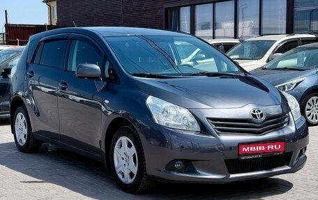 Toyota Verso I, 2012 год, 1 099 990 рублей, 1 фотография
