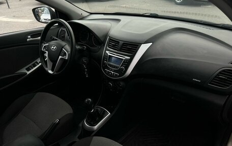Hyundai Solaris II рестайлинг, 2011 год, 849 000 рублей, 18 фотография