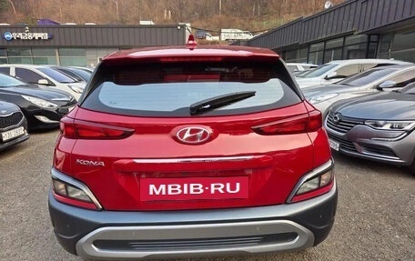 Hyundai Kona I, 2022 год, 1 530 000 рублей, 4 фотография