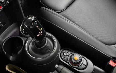 MINI Hatch, 2022 год, 1 880 000 рублей, 8 фотография