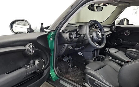 MINI Hatch, 2022 год, 1 880 000 рублей, 9 фотография