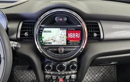 MINI Hatch, 2022 год, 1 880 000 рублей, 13 фотография