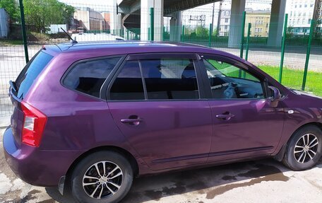 KIA Carens III (RP), 2010 год, 550 000 рублей, 6 фотография