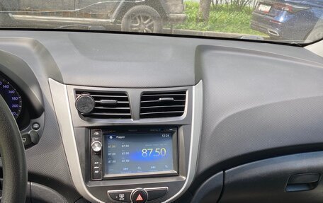 Hyundai Solaris II рестайлинг, 2015 год, 1 190 000 рублей, 6 фотография