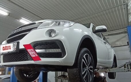Lifan X60 I рестайлинг, 2017 год, 750 000 рублей, 12 фотография