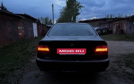 BMW 5 серия, 2001 год, 399 999 рублей, 14 фотография