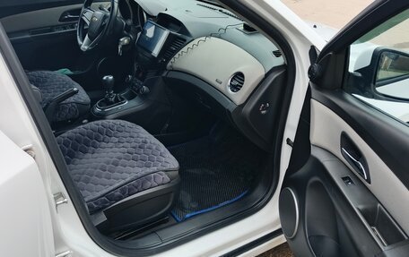 Chevrolet Cruze II, 2012 год, 728 000 рублей, 9 фотография
