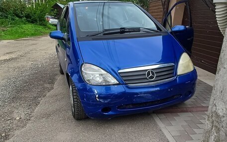 Mercedes-Benz A-Класс, 2000 год, 215 000 рублей, 1 фотография