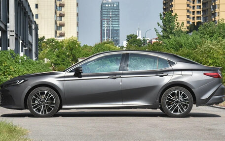 Toyota Camry, 2025 год, 3 370 000 рублей, 4 фотография