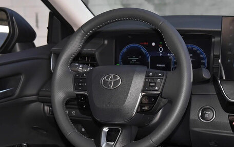 Toyota Camry, 2025 год, 3 370 000 рублей, 16 фотография
