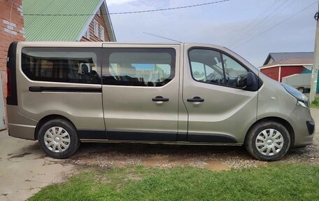Opel Vivaro B, 2016 год, 2 250 000 рублей, 4 фотография