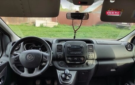 Opel Vivaro B, 2016 год, 2 250 000 рублей, 14 фотография