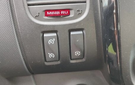 Opel Vivaro B, 2016 год, 2 250 000 рублей, 23 фотография