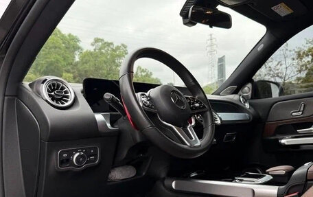 Mercedes-Benz GLB, 2023 год, 2 330 000 рублей, 10 фотография