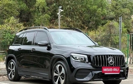 Mercedes-Benz GLB, 2023 год, 2 330 000 рублей, 3 фотография