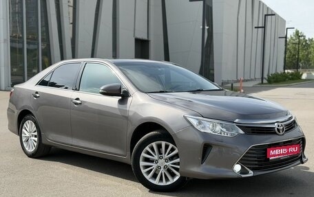Toyota Camry, 2015 год, 1 890 000 рублей, 1 фотография