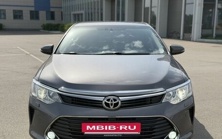 Toyota Camry, 2015 год, 1 890 000 рублей, 2 фотография